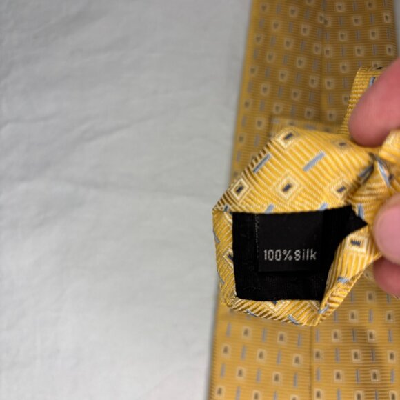 METROPOLITAN by Lord & Taylor 100% Silk Mens Tie Yellow Lt Blue - Picture 3 of 4